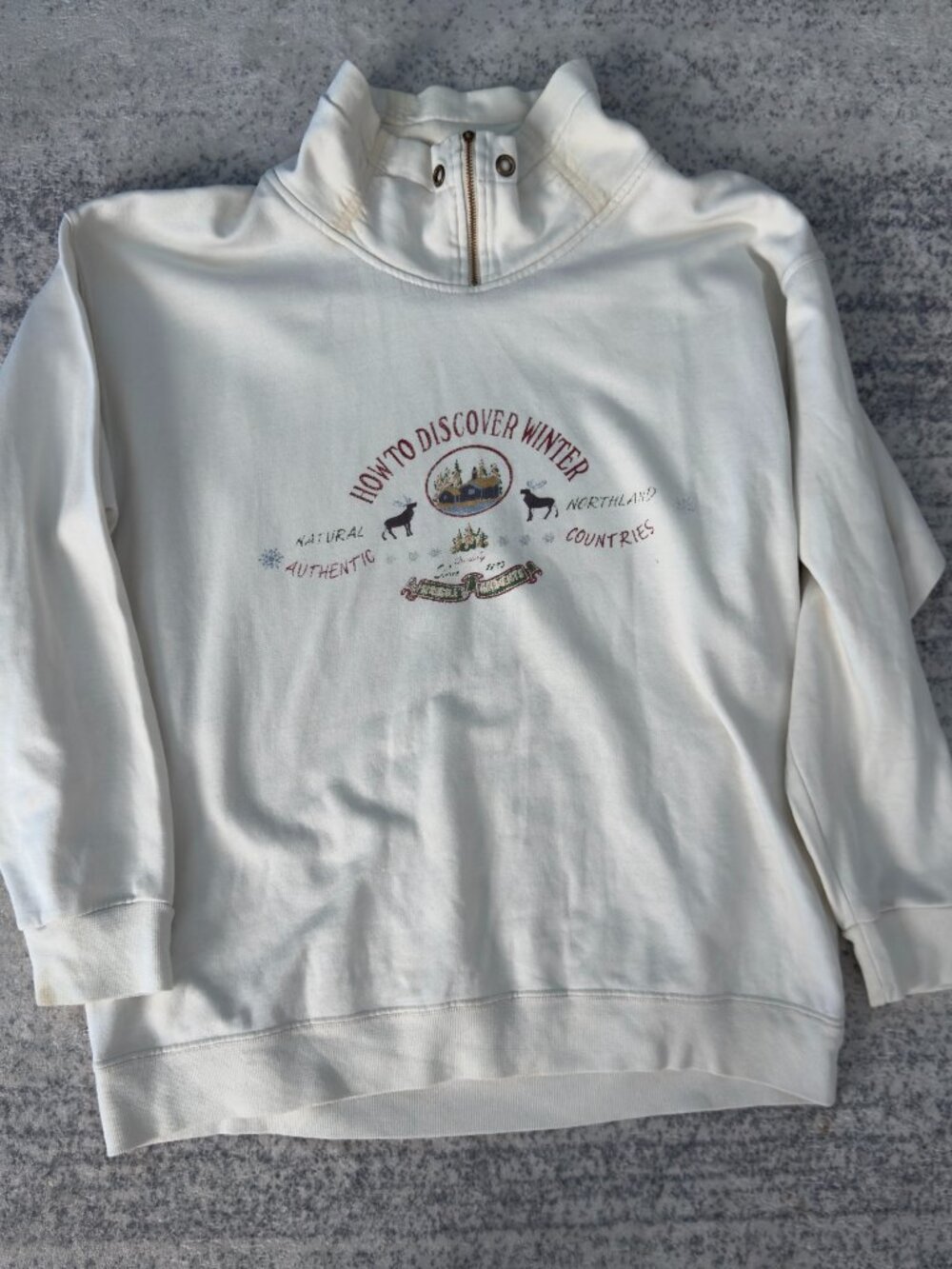 Vintage Cream Quarter-Zip Sweatshirt – Winter Nature Graphic – M
